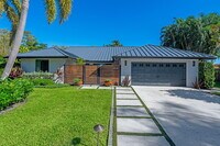 Building Photo - 744 Windflower Ct