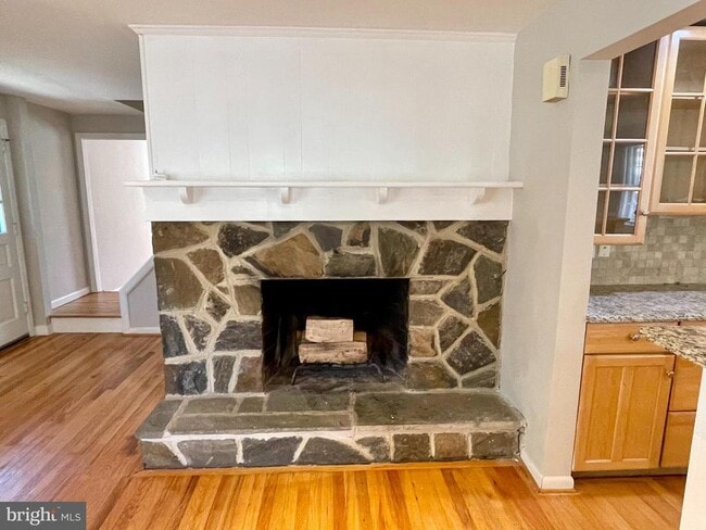 Building Photo - 705 Pomona Ave