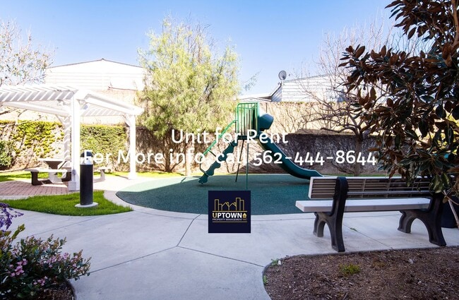 Building Photo - Townhome - 2 Bedrooms-2.5 Baths - Brea