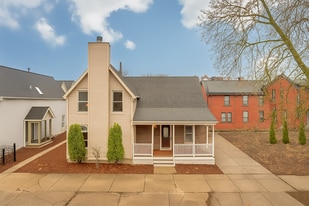 Building Photo - 215 Virginia St