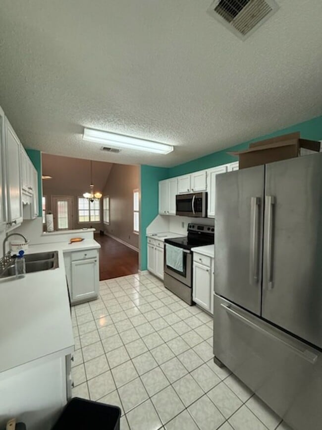Building Photo - Charming 3-bedroom, 2-bath home in Florence,