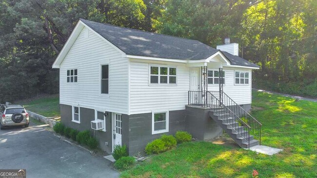 Building Photo - 33 Mchenry Dr SW