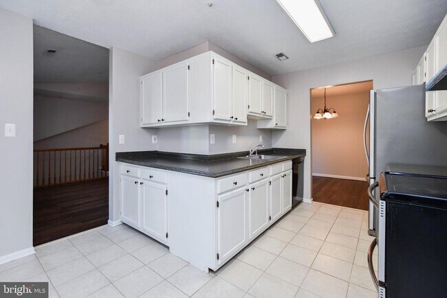 Building Photo - 4529 Running Deer Way