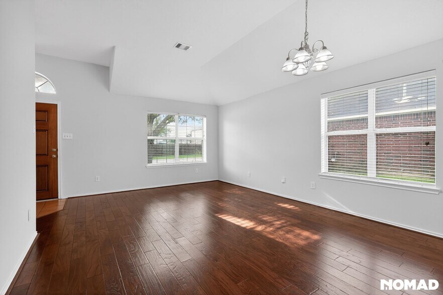 Building Photo - 3610 Kale St