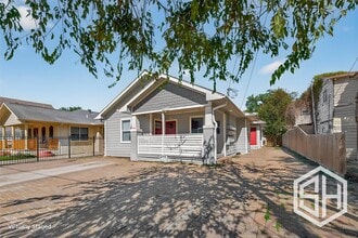 Building Photo - 5711 Brady St