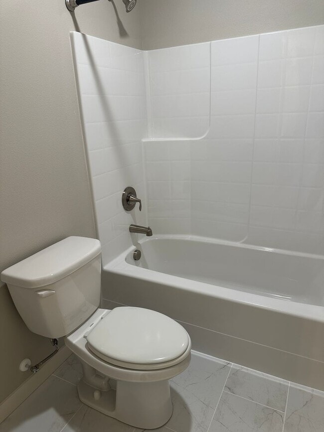 Building Photo - Alderbrook Homes, New Construction, XL Home for Rent!