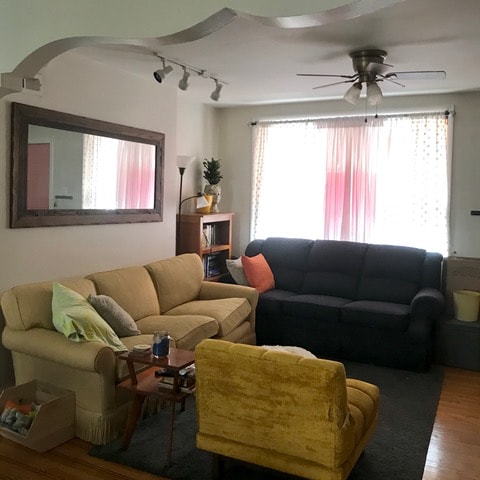 Building Photo - 2031 Tulip St