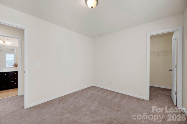 Building Photo - 18448 W Catawba Ave