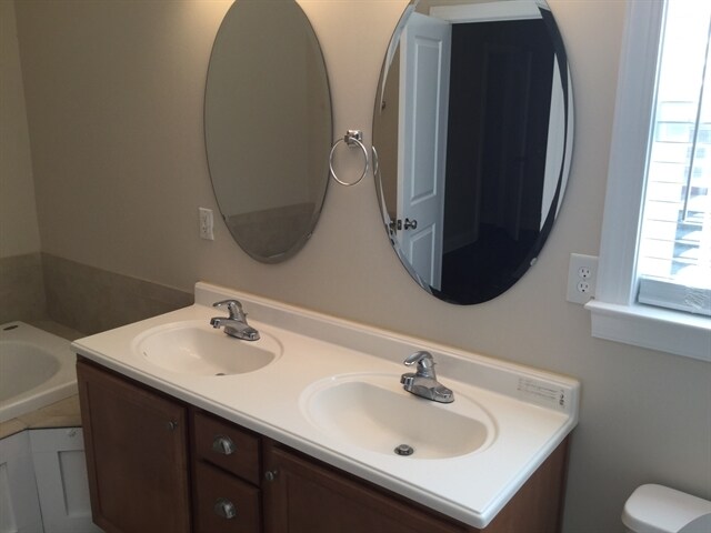 Building Photo - 9126 Dalmeny House Ln