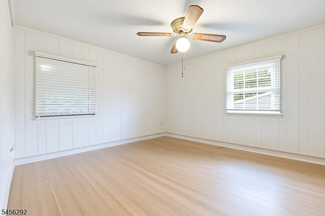 Building Photo - 518 Orchard Pl