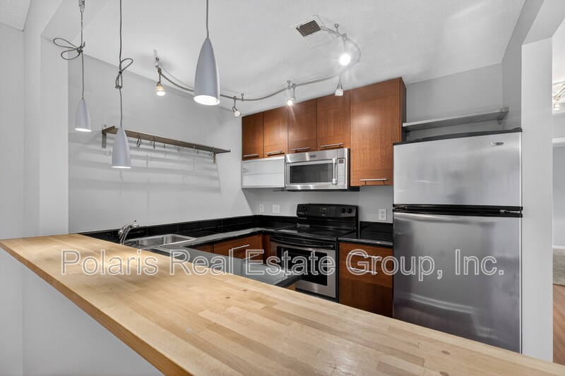 Building Photo - 1737 E 56th St