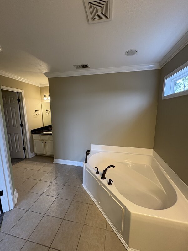 Building Photo - 113 Winning Ticket Dr