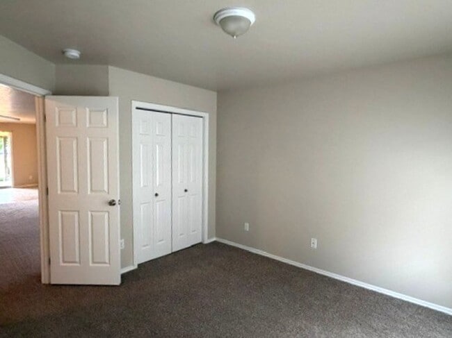 Building Photo - Beautiful 3 be 2 bath home with office in Meridian just off Locust Grove and Amity