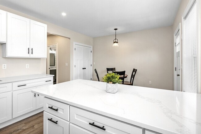 Building Photo - 242 Atlantic Ave