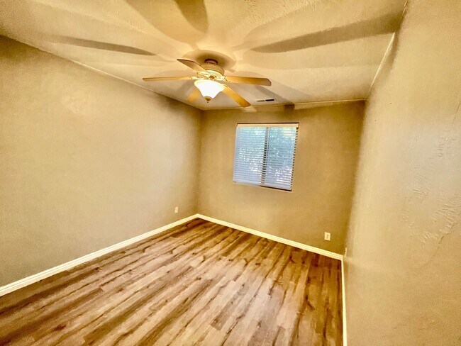 Building Photo - Pet-Friendly 4-BR Home in Washington Fields