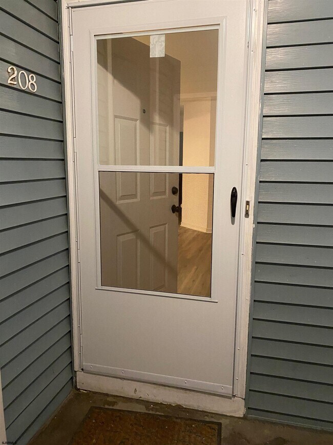 Building Photo - 208 Heather Croft