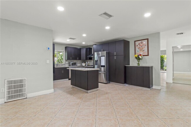 Building Photo - 10615 SW 200th St