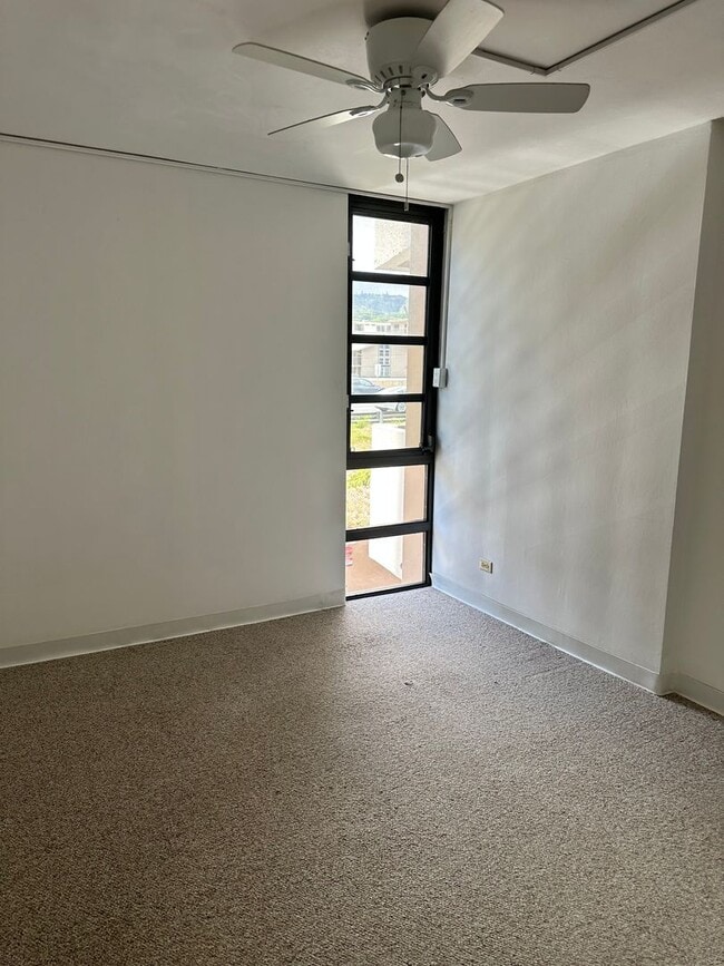 Building Photo - Discover Your Ideal Home in the Heart of T...