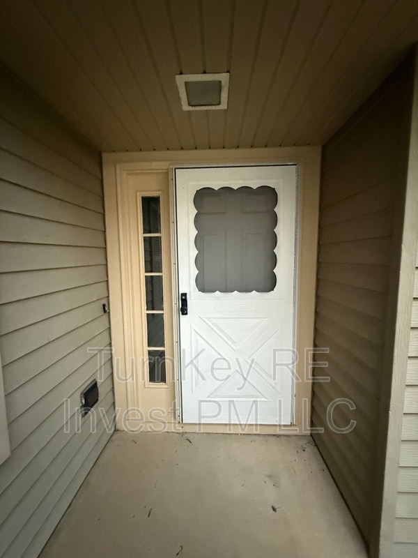 Building Photo - 1481 Andover Dr