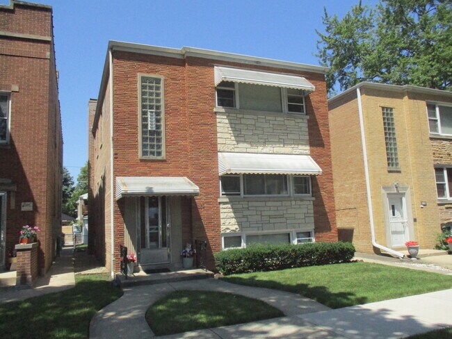 Primary Photo - 6170 N Meade Ave