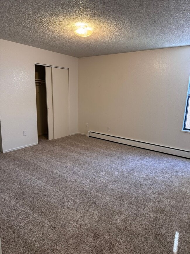 Building Photo - Cute 2 Story, 3Bed, 1.5Bath Townhouse in Grand Junction!!!!