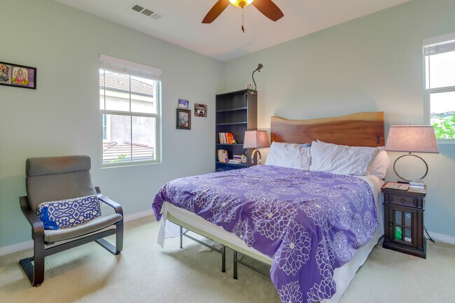 Building Photo - 3637 Alander Ct