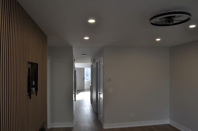 Building Photo - 2720 N Menard Ave