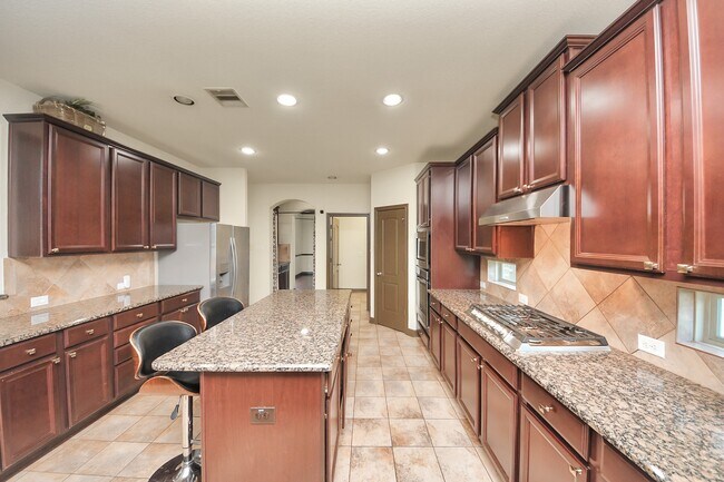 Building Photo - 26407 Wooded Hollow Ln