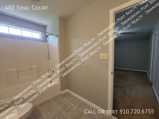 Building Photo - 402 Tidal Ct