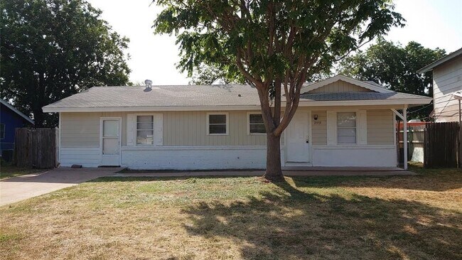 Building Photo - 4309 Bob O Link Dr