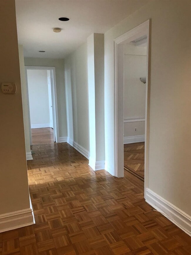 Building Photo - 50 Glenwood Ave