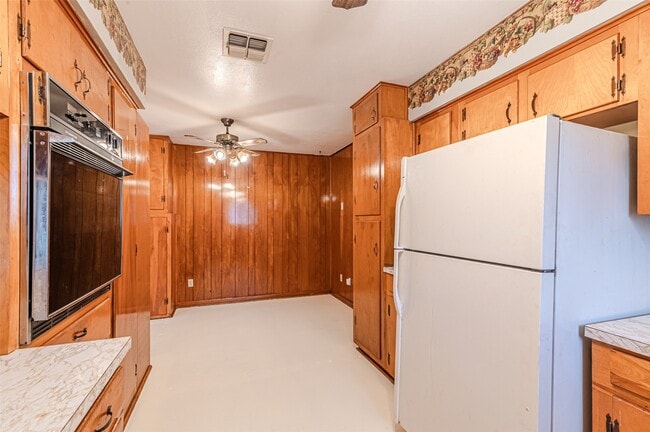 Building Photo - 1126 10th St