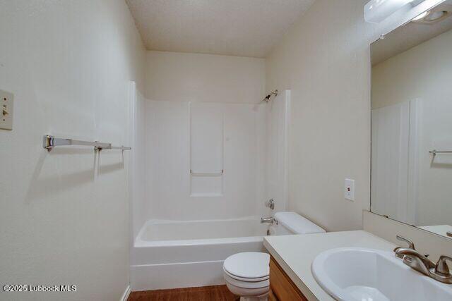 Building Photo - 2107 La Salle Ave
