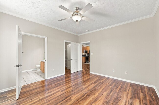 Building Photo - 1320 Kershaw Loop