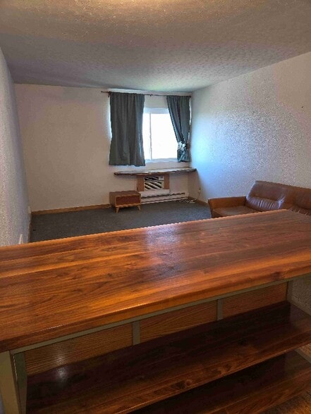 Building Photo - 925 1st Ave N