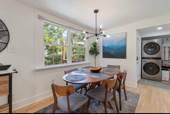 Building Photo - 5521 J St