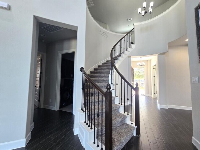 Building Photo - 340 Cross Timbers Dr