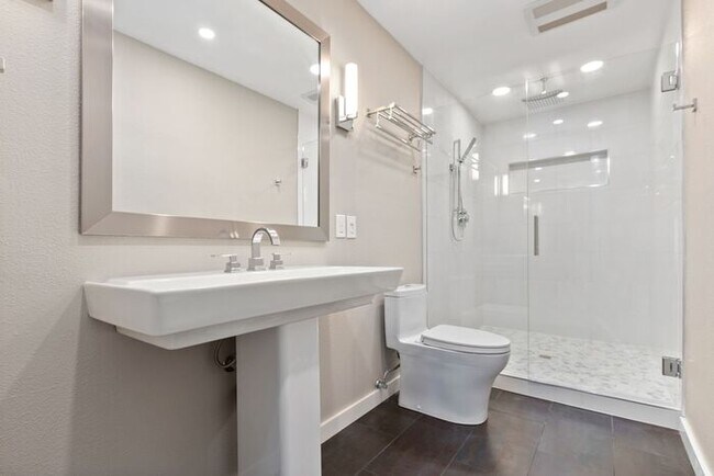 Building Photo - Enormous Waterfront Alki Condo w/ Stunning Views and Rare 2-Car Secure Parking