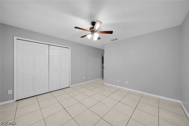 Building Photo - 1407 SE 24th Ave