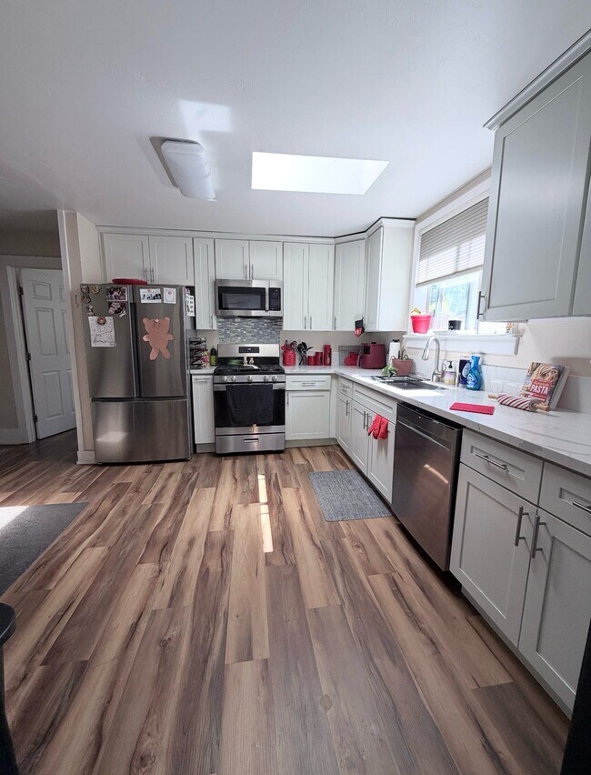 Building Photo - 1244 La Barr Mdws Rd