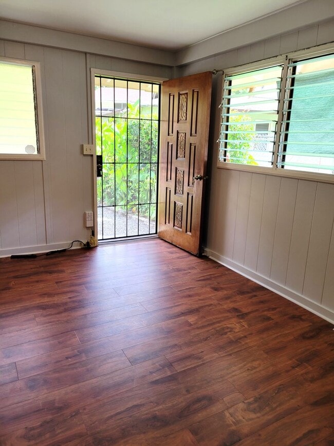 Building Photo - L658ach