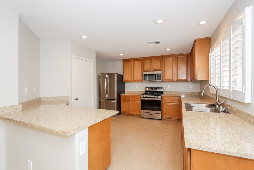 Building Photo - 9116 Spirit Canyon Ave
