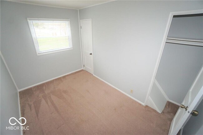 Building Photo - 2120 W Kessler Blvd N Dr