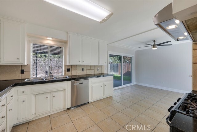 Building Photo - 5153 Merrill Ave