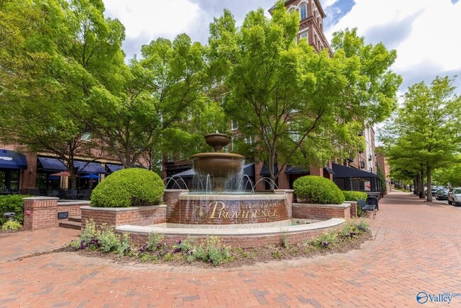 Building Photo - 32 Hillcrest Ave NW