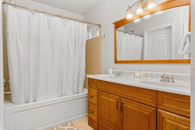 Building Photo - 3187 S Signorello Ln