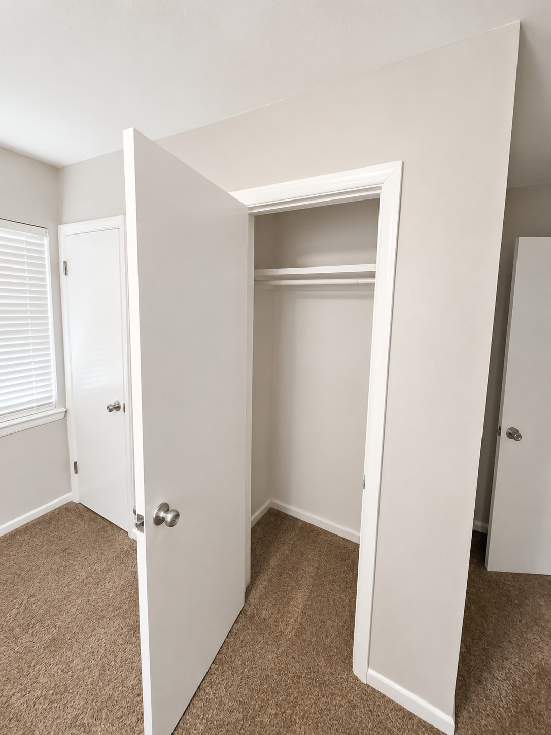 Building Photo - 8504 Happy Valley Trl