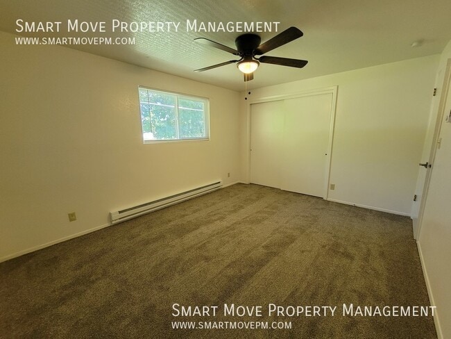Building Photo - 2565 Targee-