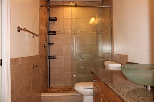 Building Photo - 1702 Fairway Trce