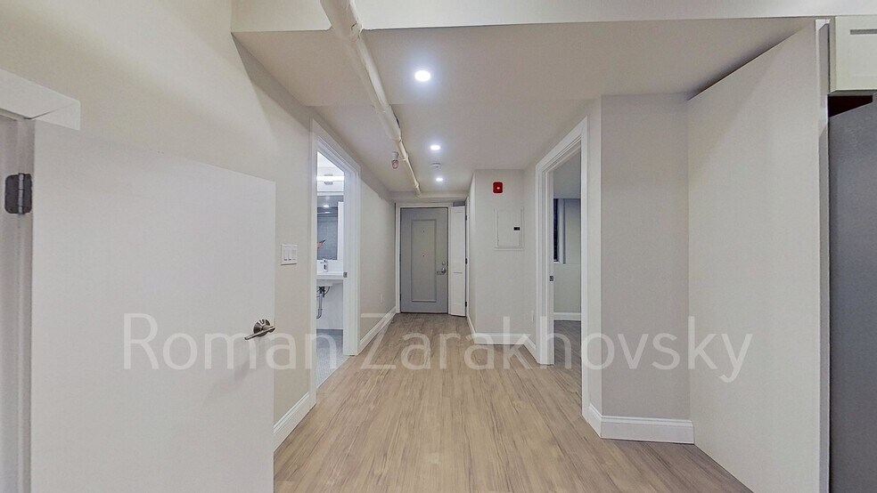 Building Photo - 2 Ayr Rd